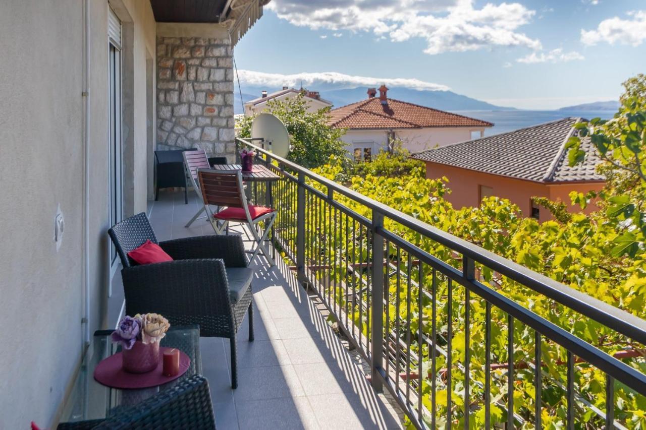 Apartments Lord Novi Vinodolski Buitenkant foto